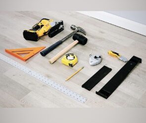 Quick Step Livyn Vinyl Installation Tool